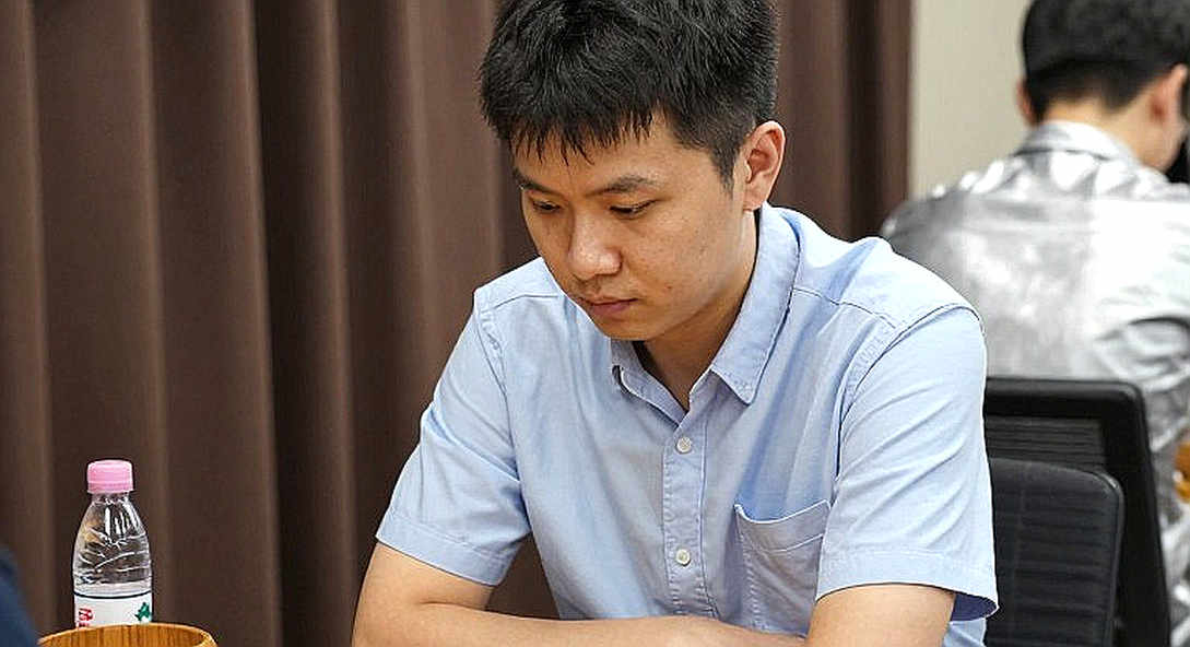 ChessBase tháng 8: Petroff trở lại và tín hiệu từ thị trường huấn luyện cờ vua